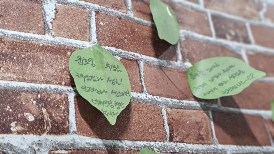 10면-5 칭찬합시다.jpg